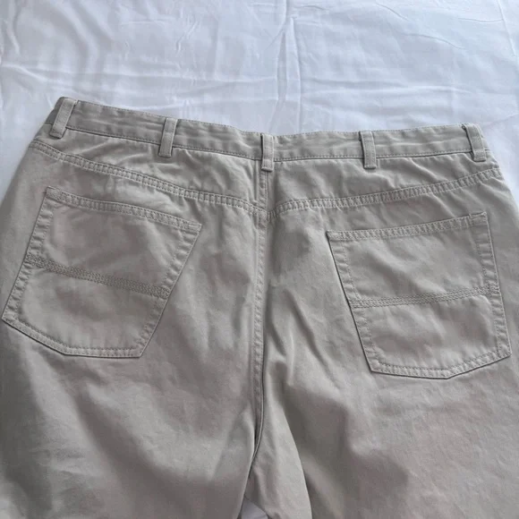 L.L.Bean Men’s Casual Standard Fit 100% Cotton Light Khakis, EUC - Picture 6 of 7